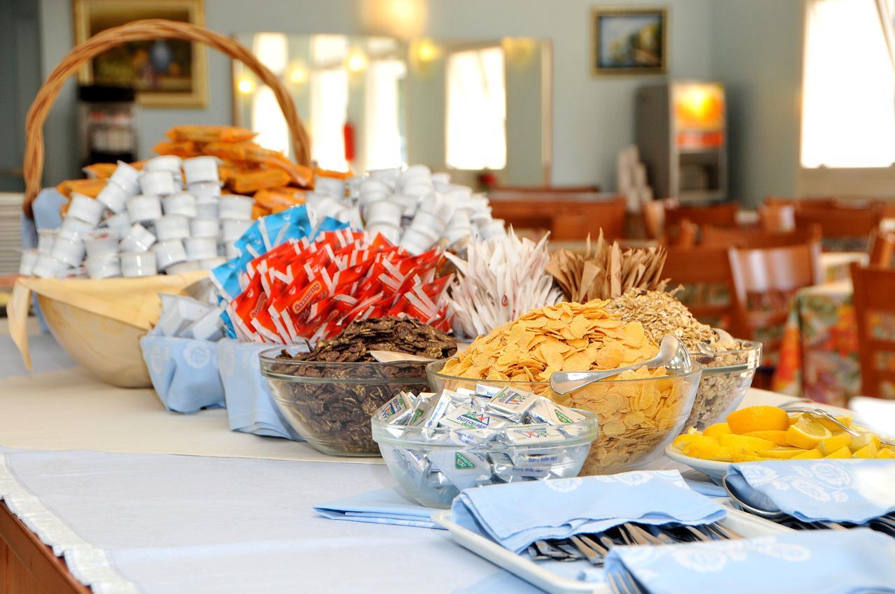Casa Marina Bruno E Paola Mari Hotel กาออร์เล ภายนอก รูปภาพ
