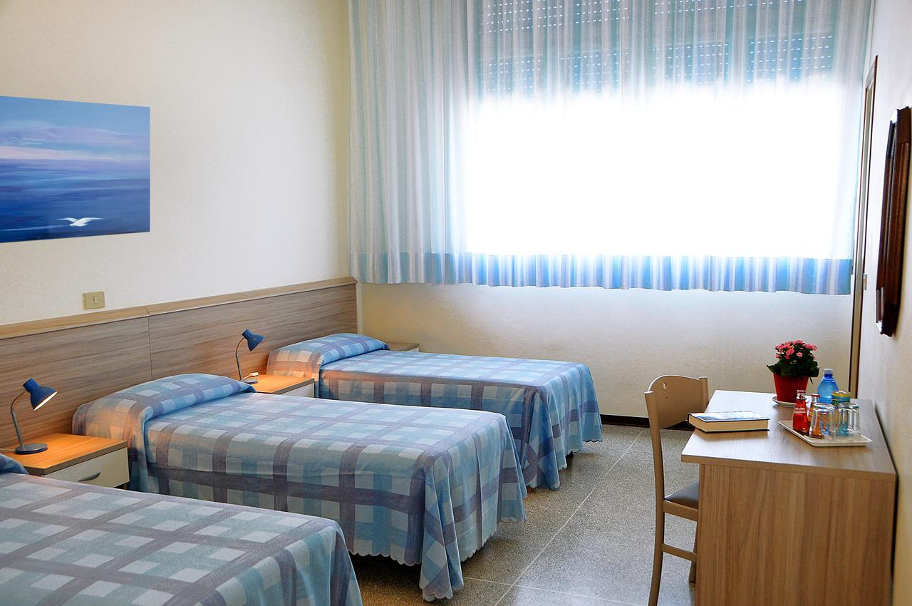 Casa Marina Bruno E Paola Mari Hotel กาออร์เล ภายนอก รูปภาพ