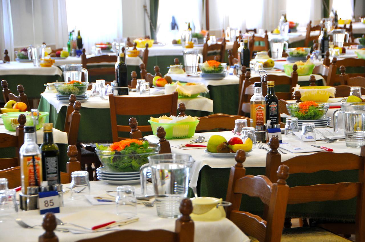 Casa Marina Bruno E Paola Mari Hotel กาออร์เล ภายนอก รูปภาพ